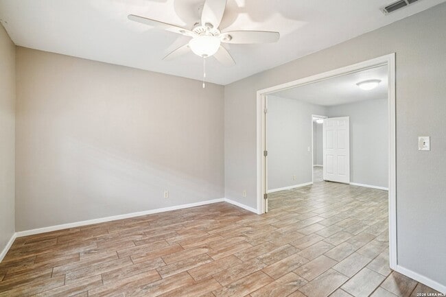 Building Photo - 6106 Vance Jackson Rd