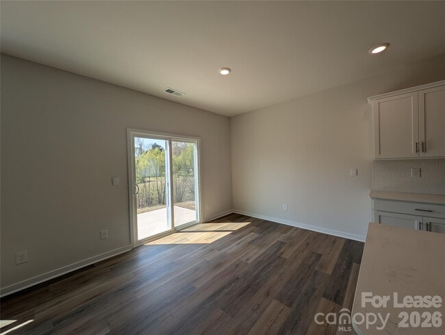 Building Photo - 3433 Austin Duncan Dr