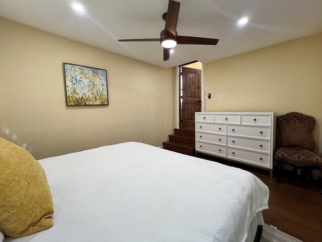 Building Photo - Beautifully Updated, Fully Furnished Napa Home Near Downtown