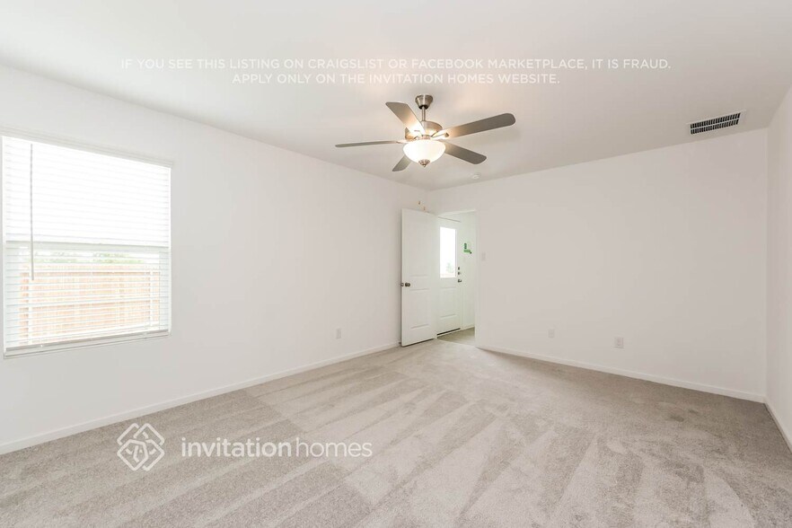 Building Photo - 2745 Bronte Blvd