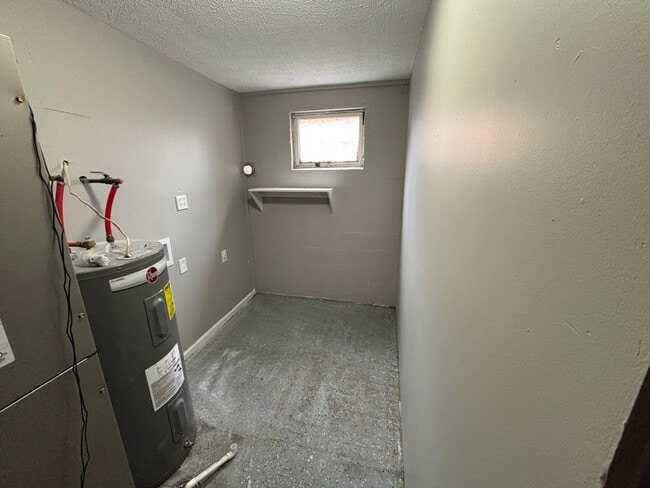 Building Photo - 1177 Mt Rushmore Way