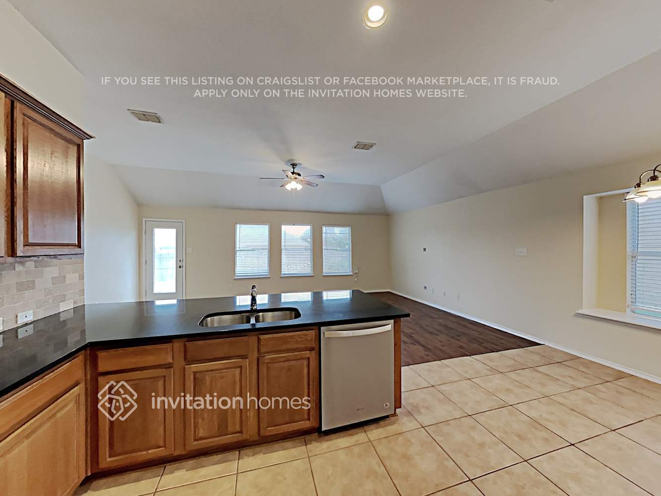 Building Photo - 1120 Melrose Dr