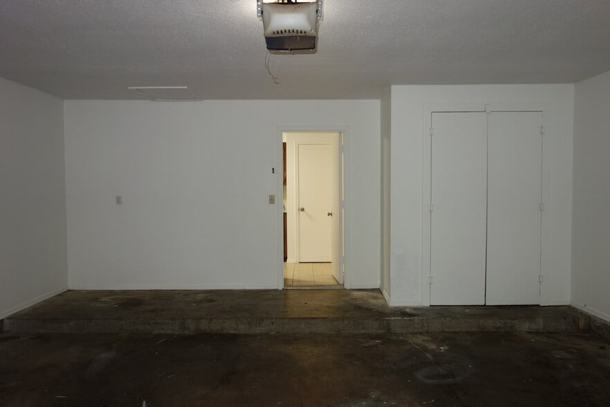 Garage View, doorway in center leads into the kitchen - 6604 S Utica Pl