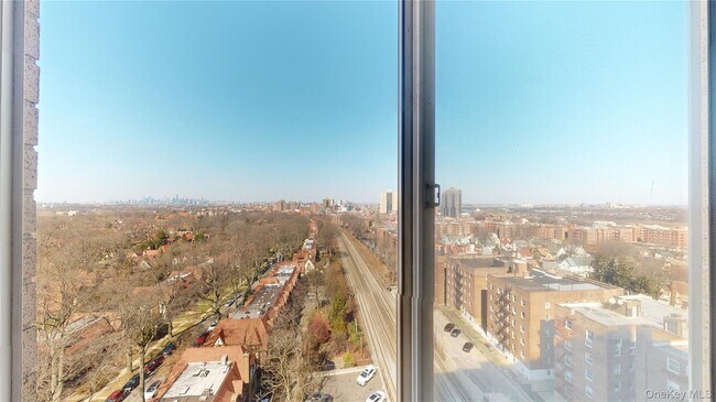 Building Photo - 118-17 Union Tpke