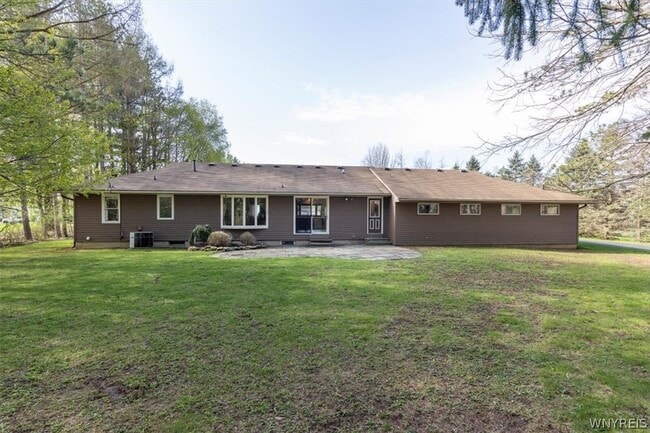 Building Photo - 60 Heiler Dr