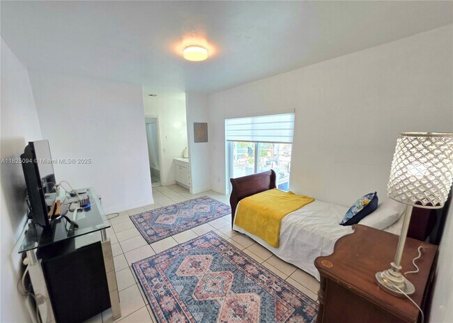 Building Photo - 12307 SW 195th Terrace