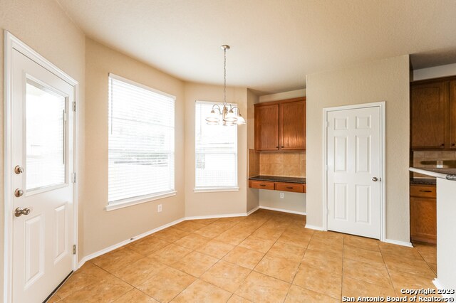 Building Photo - 5731 White Oak Cove
