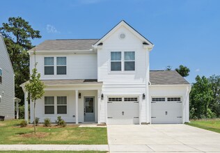 Building Photo - Spacious 4-Bedroom, 3 Full Bath Home in Angier