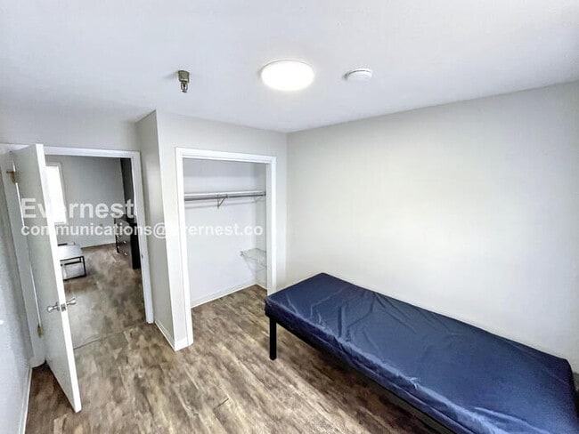 Building Photo - 212 Lower Consol Rd NW