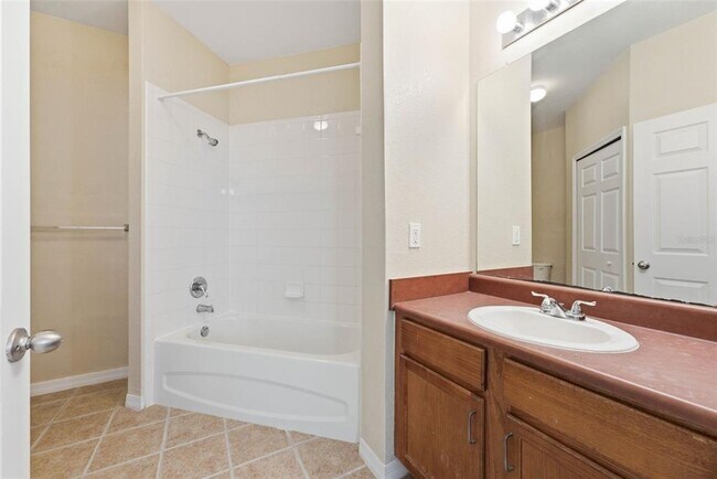 Building Photo - 8103 Lillies Way