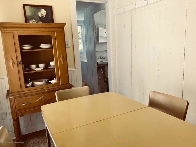 Building Photo - 35 1/2 Olin St