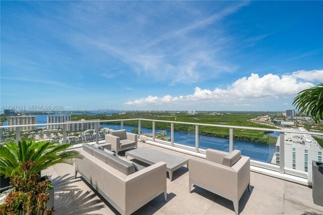 Building Photo - 330 Sunny Isles Blvd