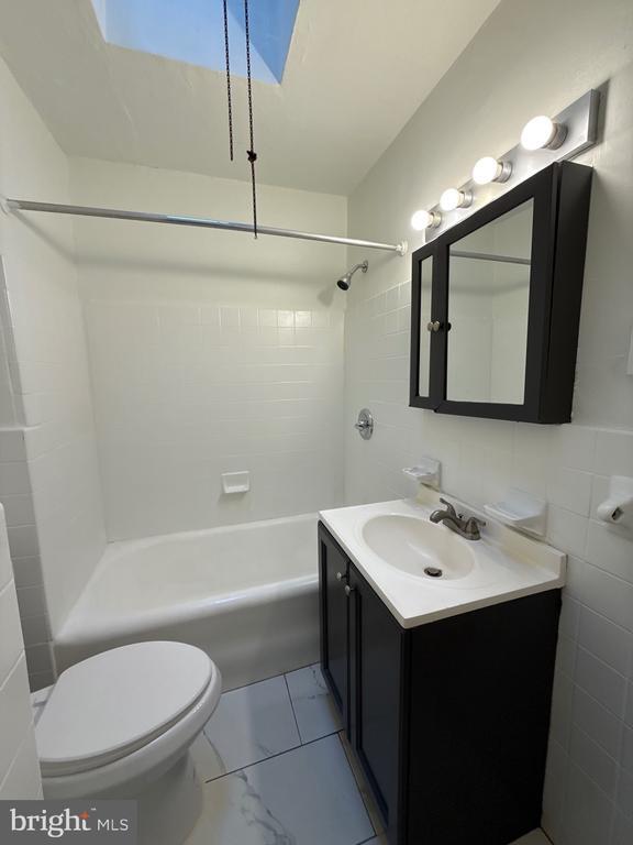 Building Photo - 1153 Atwood Rd