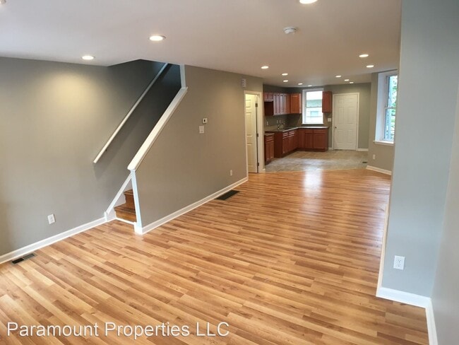 Building Photo - 3 br, 1 bath House - 5841 Montrose St