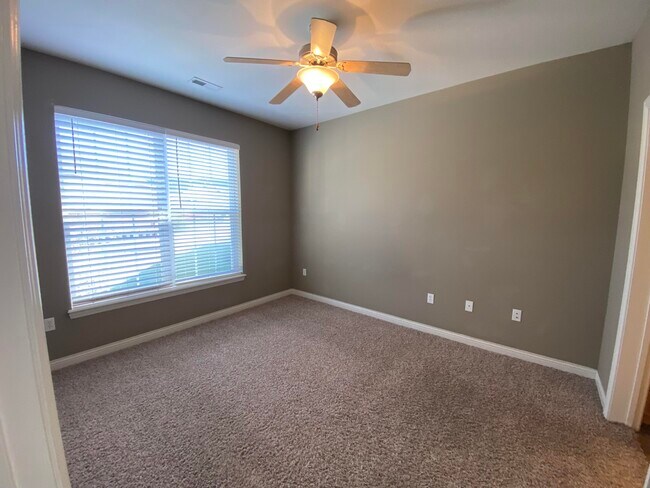 Building Photo - 4100 W Worley St