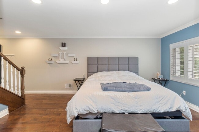 Building Photo - Stunning 5-Bed, 4.5-Bath Custom Home on Du...