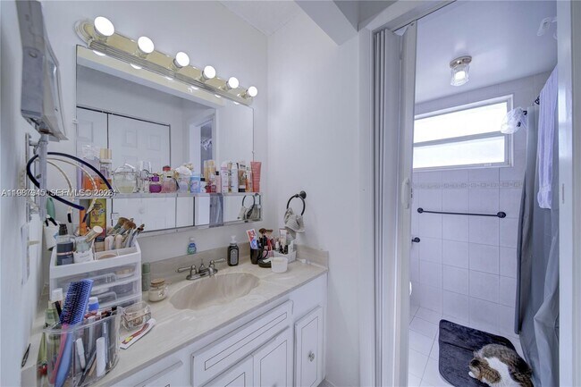 Building Photo - 14140 SW 84th St