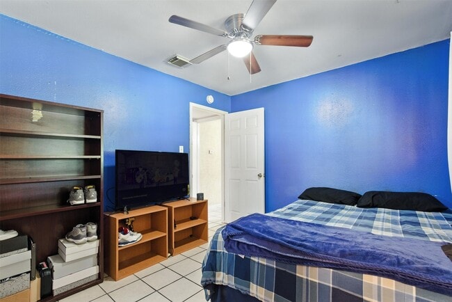 Building Photo - 4103 Sandydale Ln