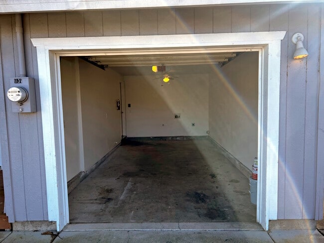 Building Photo - 1131 2nd St NW