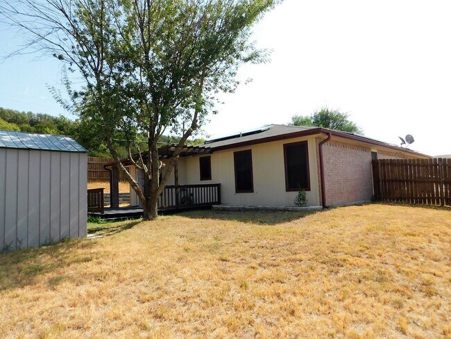 Building Photo - 1102 Katelyn Cir