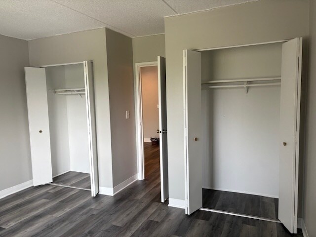 Building Photo - 240 Springhill Dr