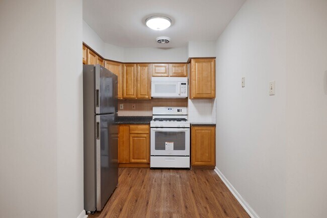 Building Photo - 3929 Lankenau Ave