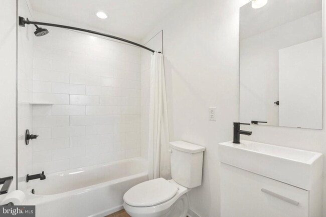 Building Photo - 3213 Birchview Walk