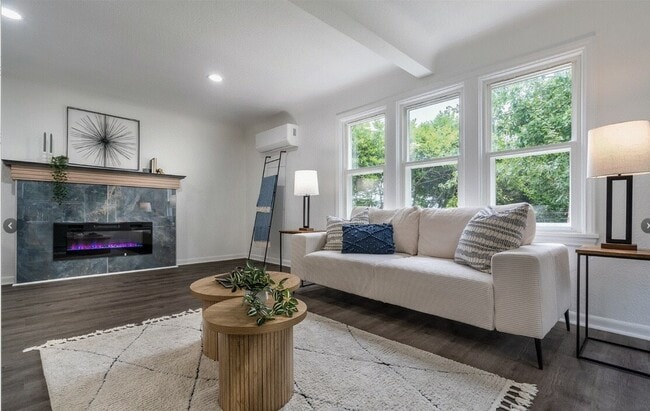 Building Photo - 14244 29th Ave S