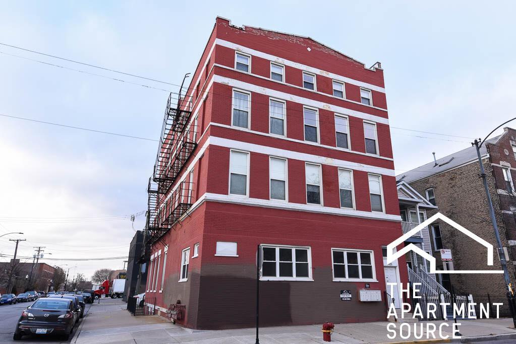 Building Photo - 2020 S Throop St