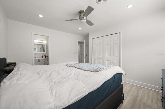 Building Photo - 2909 Hargill Dr