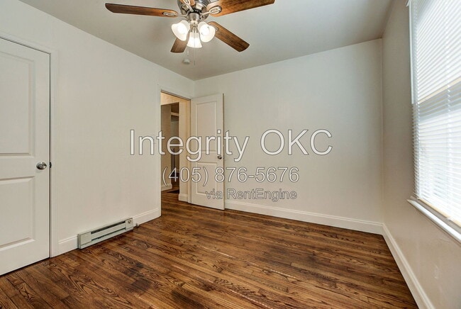 Building Photo - 2321 McCracken Dr