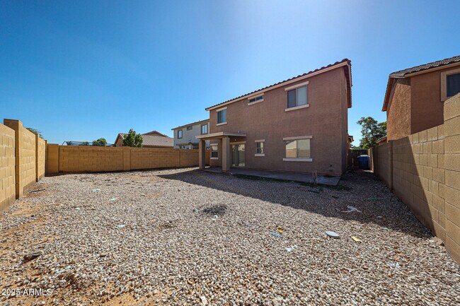 Building Photo - 5318 W Shumway Farm Rd