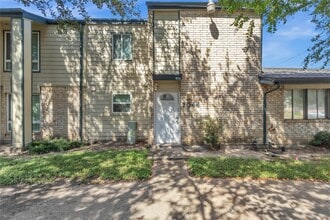 Building Photo - 7044 S Dairy Ashford Rd