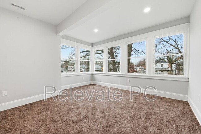 Building Photo - 3100 1st Ave