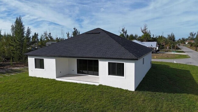 Building Photo - 10426 Live Oak Rd