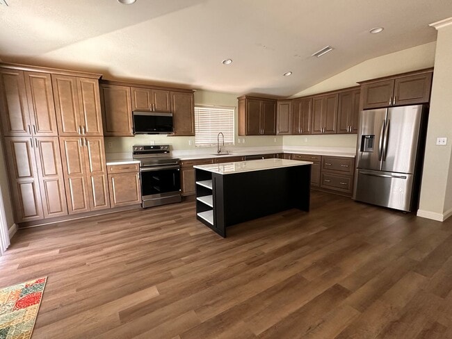 Building Photo - Beautiful 3-Bedroom, 2-Bathroom Home in Desirable Menifee Neighborhood