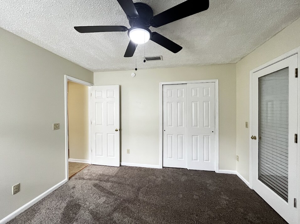 Building Photo - 1159 Radis Pl