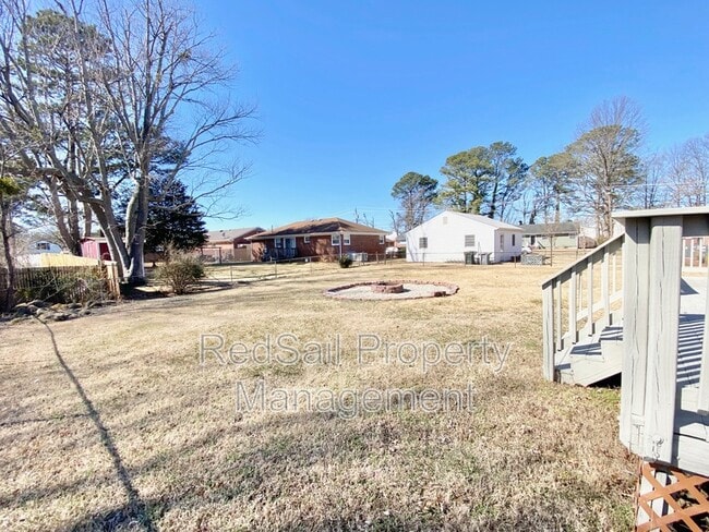 Building Photo - 249 Manchester Dr