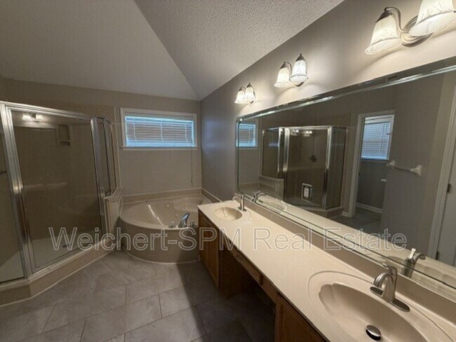 Building Photo - 11245 Cashmere Wood Dr