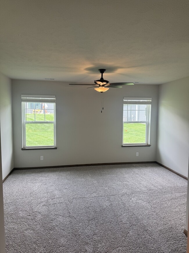 Building Photo - 120 W Ida Ln