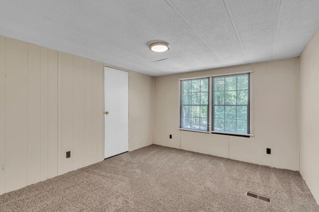 Building Photo - 234 Mill Pond Rd