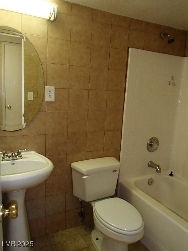 Building Photo - 1880 Caballero Way