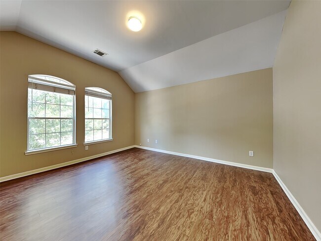 Building Photo - 13775 Running Bear Dr