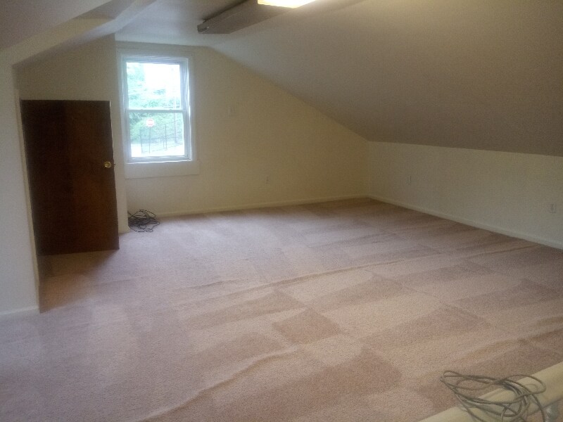 Building Photo - 27 Noster St