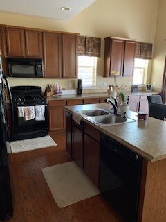 Building Photo - 3635 Reindeer Cir