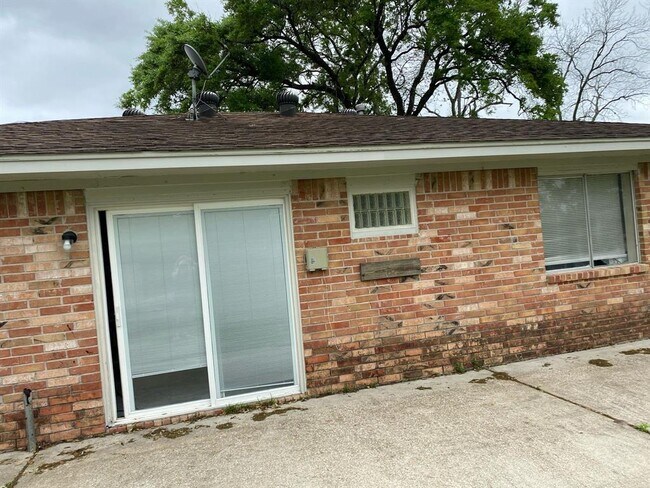Building Photo - 12706 Flaxseed Way