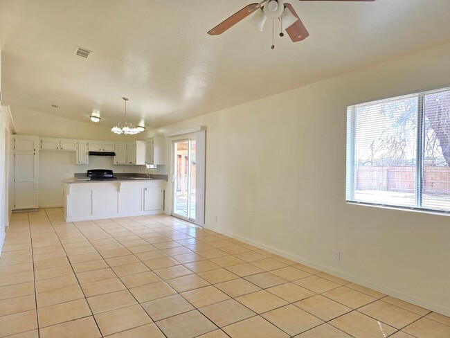 Building Photo - Beautifully Remodeled 3 Bedroom Home in California City!