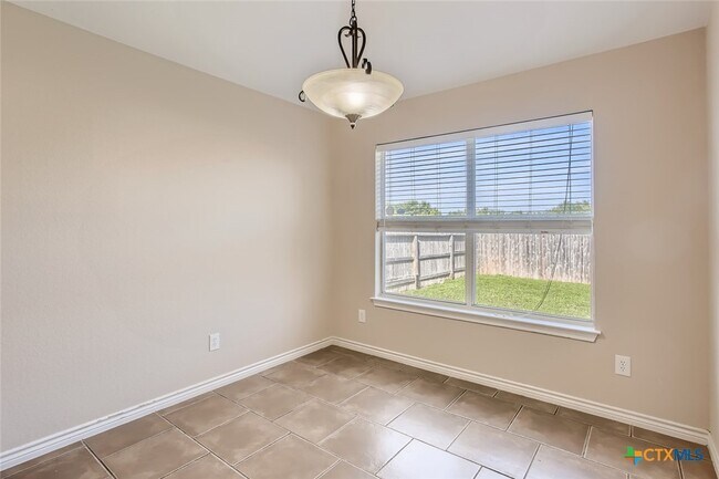 Building Photo - 3032 Douglas Fir Dr