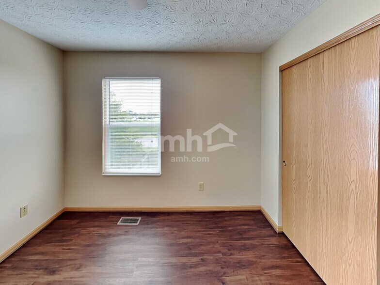 Building Photo - 2155 Ripple Rd