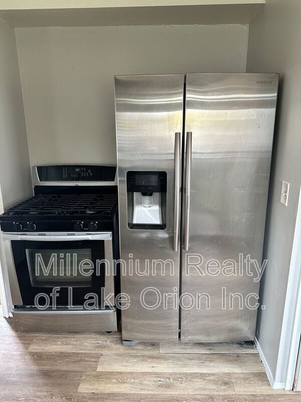 Building Photo - 397 Cameron Ave